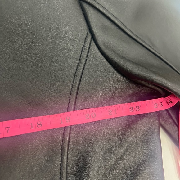 Black Leather Nora button down trench - Picture 9 of 15